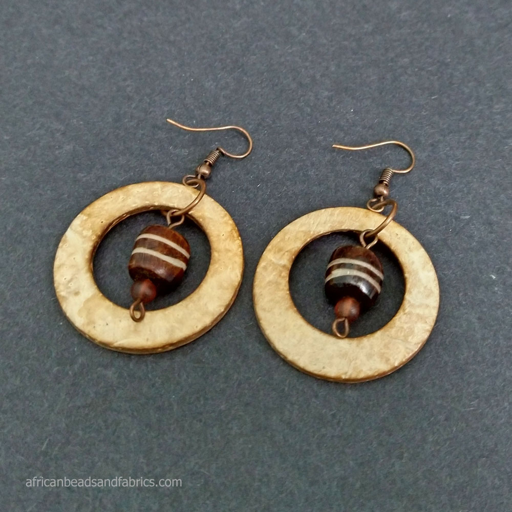 Drop Earings Shell and Bone Lighter Brown